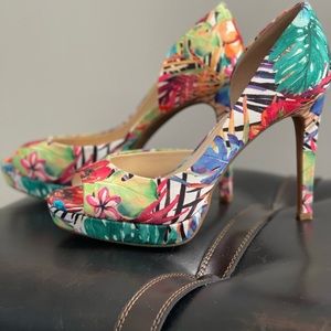 Jessica Simmons multi color heels size 8